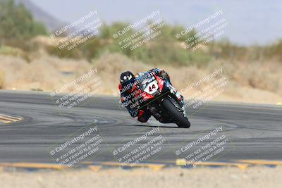 media/Oct-19-2024-CVMA (Sat) [[7df39c5a0d]]/Race 4-Formula Middleweight/